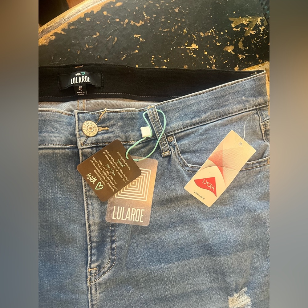 NWT LulaRoe ripped jeans - Picture 6 of 8